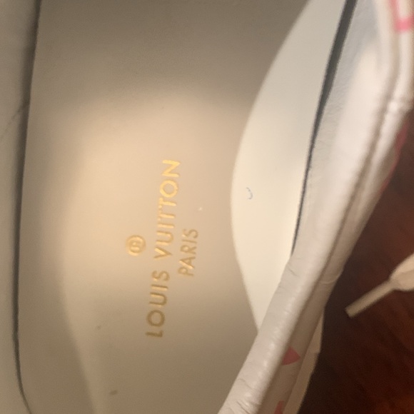 Authentic Luise Vuitton Limited edition sneakers with beautiful colorful LV logo - Picture 16 of 16
